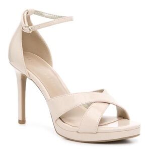 Kelly & Katie Sanesa Sandal Size 7.5